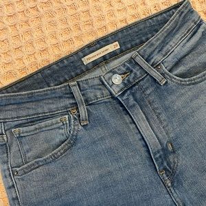 721 LEVI’S HIGH RISE SKINNY WOMEN'S JEANS